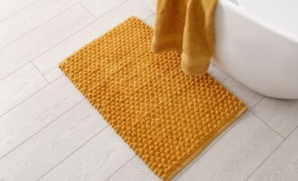 Как стирать коврики под ванной пошаговое руководство